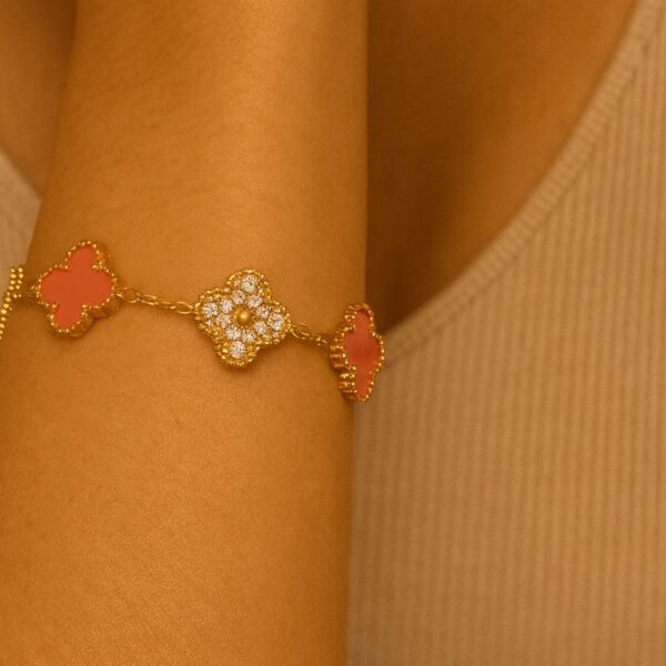 Clover w/Diamonds Bracelet